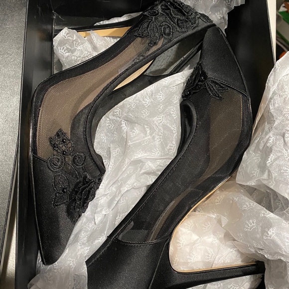 Designer Heels - Picture 4 of 5